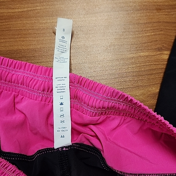 Lululemon Wide Leg Capri Yoga Pants Ankle Drawstring Back Pocket Sz 8 Black/Pink - Picture 4 of 11